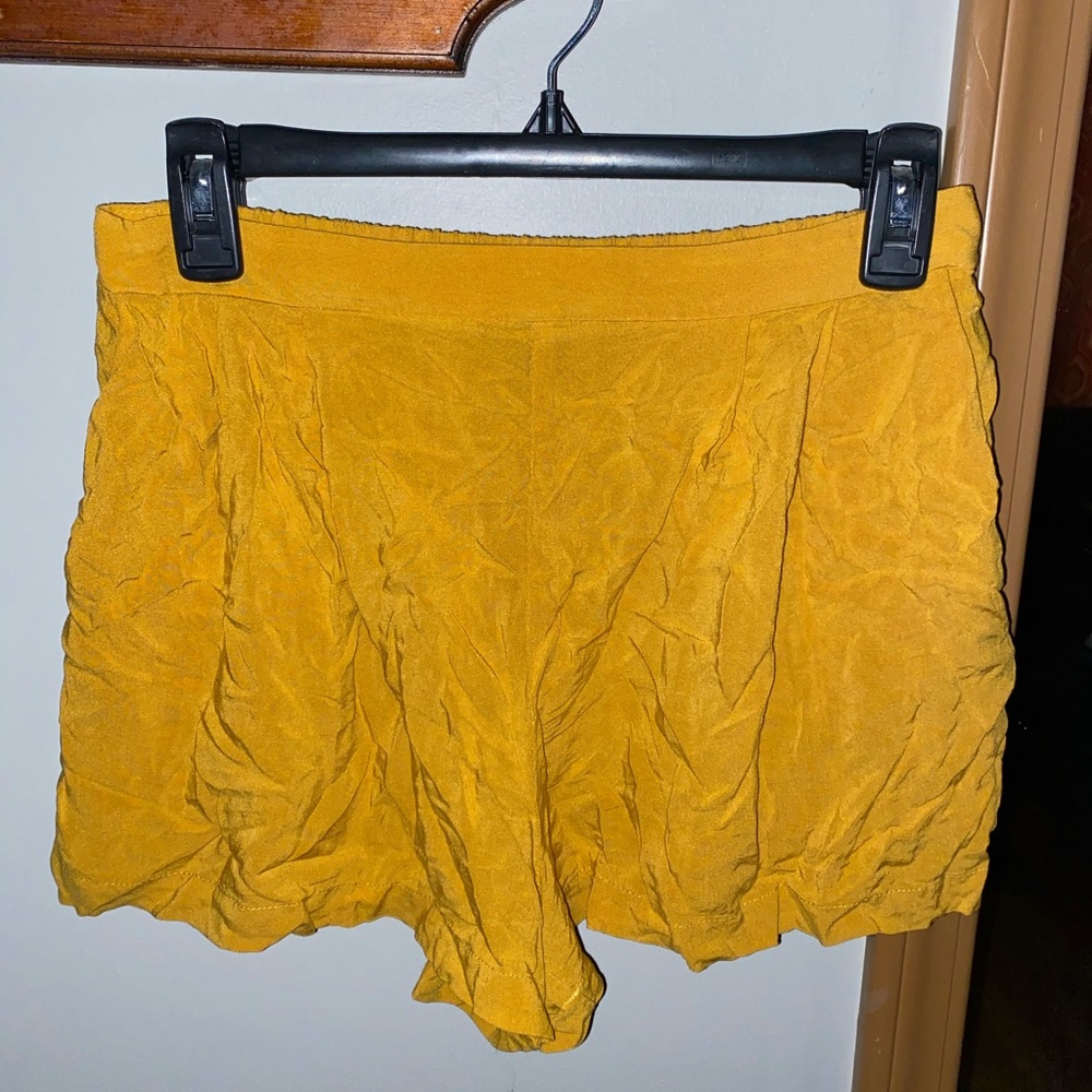 shorts with pockets